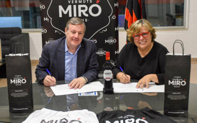 Vermuts Miró renueva su apoyo al Reus Deportiu durante dos temporadas más